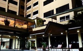 Regent'S Park Hotel At Kayutangan Malang